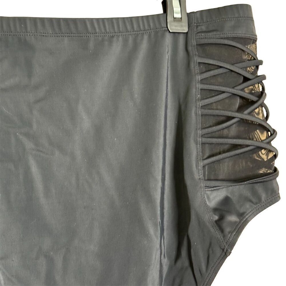Torrid Women's High Waisted Strappy Bikini Bottom Black Size 3X - Picture 7 of 10